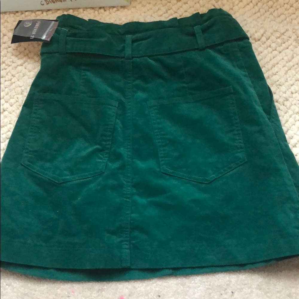 Forever 21 green suede paperbag skirt NWT - Picture 8 of 8